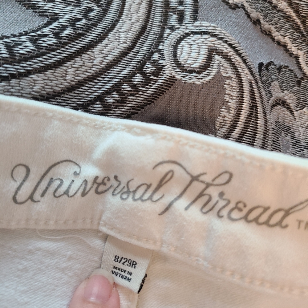 Universal Thread White High Rise Skinny Jeans - Picture 4 of 6